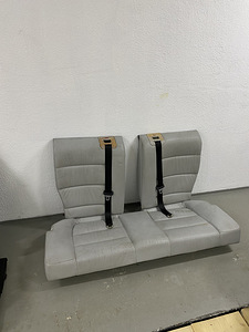 Сиденья купе BMW e36 (2 фото из 3)