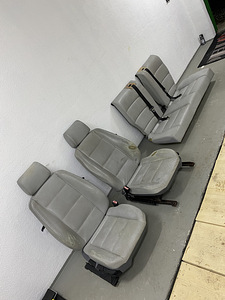 Сиденья купе BMW e36 (3 фото из 3)