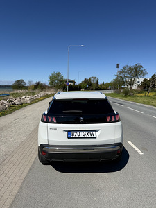 Peugeot 3008 (2 фото из 11)