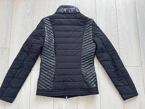 Guess jakk (2 foto / 4)