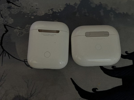 Airpods case