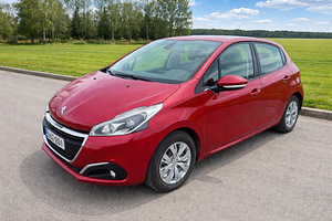 Peugeot 208 MY2016 Рестайлинг (1 фото из 9)