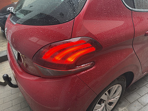 Peugeot 208 MY2016 Рестайлинг (5 фото из 9)
