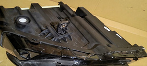 Audi Q4 e-tron левая передняя фара Full LED. (5 фото из 10)