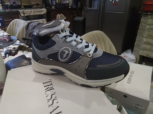 Trussardi кроссовки (1 фото из 3)