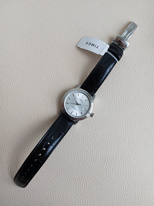 Uus käekell TIMEX Waterbury Metropolitan (3 foto / 5)