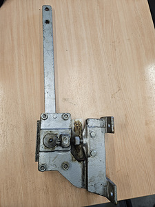 Giljotiin (4 foto / 4)