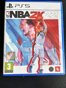 PS5 (6 foto / 7)