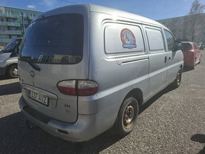 Hyundai H1 (3 foto / 12)