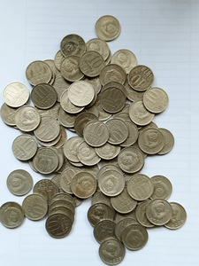 Монеты СССР (3 фото из 3)