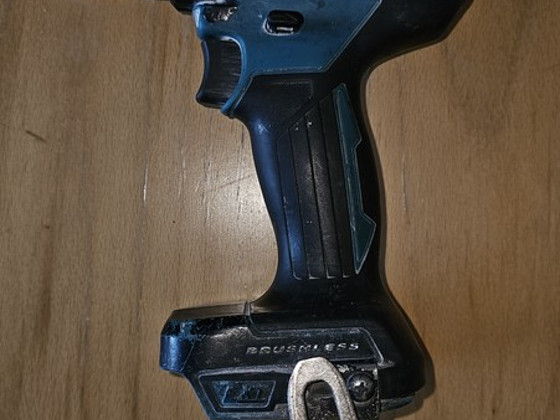 Makita DDF485