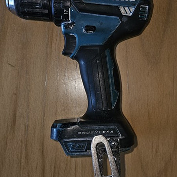 Makita DDF485