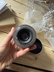 Canon RF 50mm f/1.8 STM (2 foto / 4)