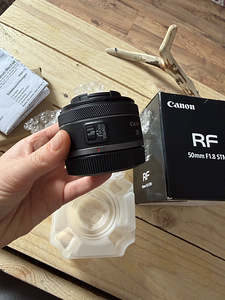Canon RF 50mm f/1.8 STM (3 foto / 4)