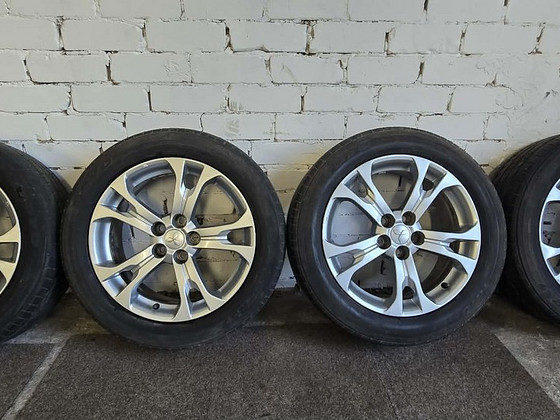 Valuveljed Mitsubishi Outlander R18