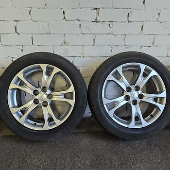 Valuveljed Mitsubishi Outlander R18