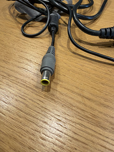 Lenovo toiteplokk 65W (2 foto / 3)