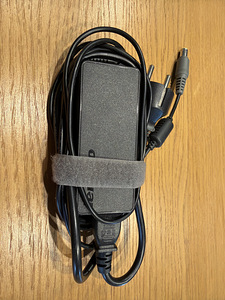 Lenovo toiteplokk 65W (3 foto / 3)