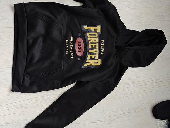 Hoodie forever young / pusa