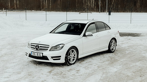 Mercedes Benz C180 (1 фото из 14)
