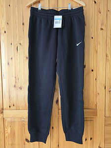 Uued Nike dressipüksid s.M (1 foto / 1)