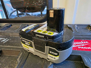Ryobi аккумулятор 6ah 18v (1 фото из 2)