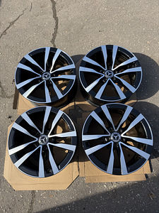 19" оригинальные диски Mercedes-Benz W223 S-класс 5x112 (3 фото из 9)