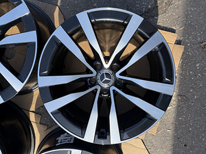 19" оригинальные диски Mercedes-Benz W223 S-класс 5x112 (4 фото из 9)