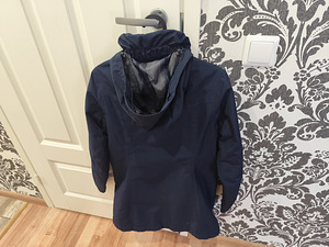 Женская парка Helly Hansen XS (3 фото из 8)