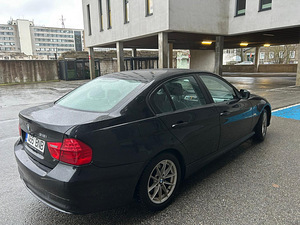 BMW 318i Müüa (7 foto / 12)