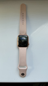 Apple Watch SE 44mm GPS, karp + laadija + lisarihmad (katkin (3 foto / 4)