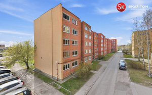 Lääne tn 1, Annelinn, Tartu, Tartumaa (30 foto / 35)