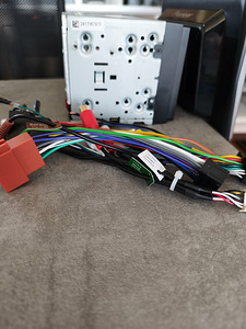 Pioneer DMH-AF555BT (1 foto / 4)