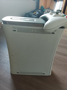 Xbox 360 (2 foto / 5)