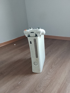 Xbox 360 (4 foto / 5)