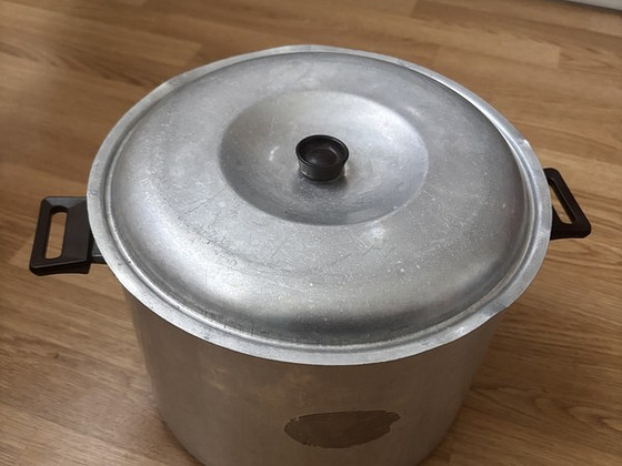 Большая кастрюля