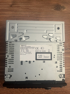 Sony CDX-GT450U (3 фото из 4)