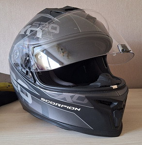 Mootorrattakiiver Scorpion EXO-520 EVO AIR / 1650 g / L (1 foto / 8)