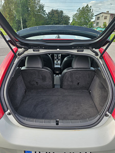Volvo C30 2.4d 132kw (10 фото из 10)