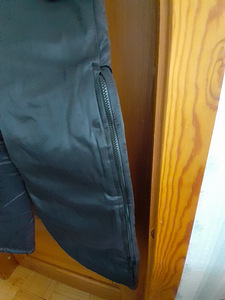Продаю теплые штаны (3 фото из 3)