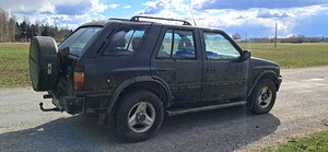 Opel Frontera (3 фото из 5)
