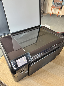 HP принтер/сканер (1 фото из 3)