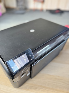 HP принтер/сканер (2 фото из 3)