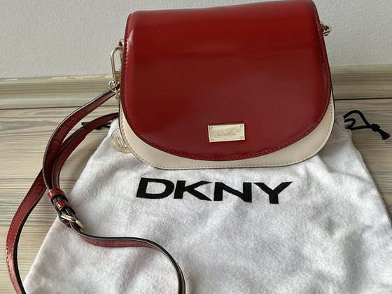 DKNY nahk kott
