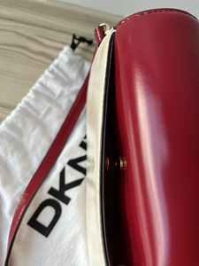 DKNY nahk kott (3 foto / 9)