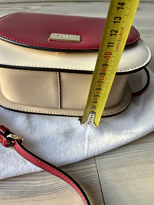 DKNY nahk kott (8 foto / 9)