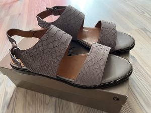 Billi bi новые кожаные сандали (40-41) (3 фото из 6)