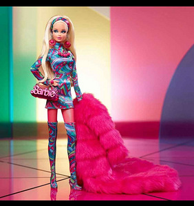 BARBIE (1 foto / 6)