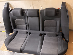Задний ряд сидений Passat b8 (2 фото из 2)