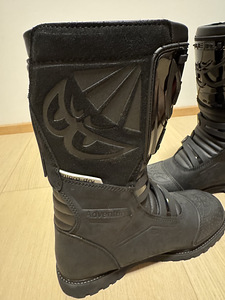 Мотоциклетные ботинки Berik All Terrain Adventure Boots (3 фото из 10)